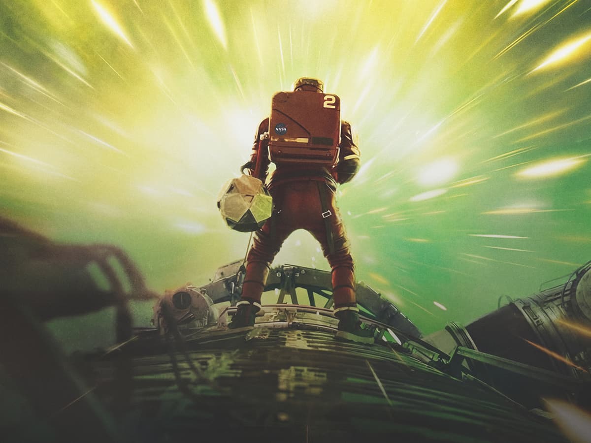 Project Hail Mary: guy in red space suit standing i nfront of green space